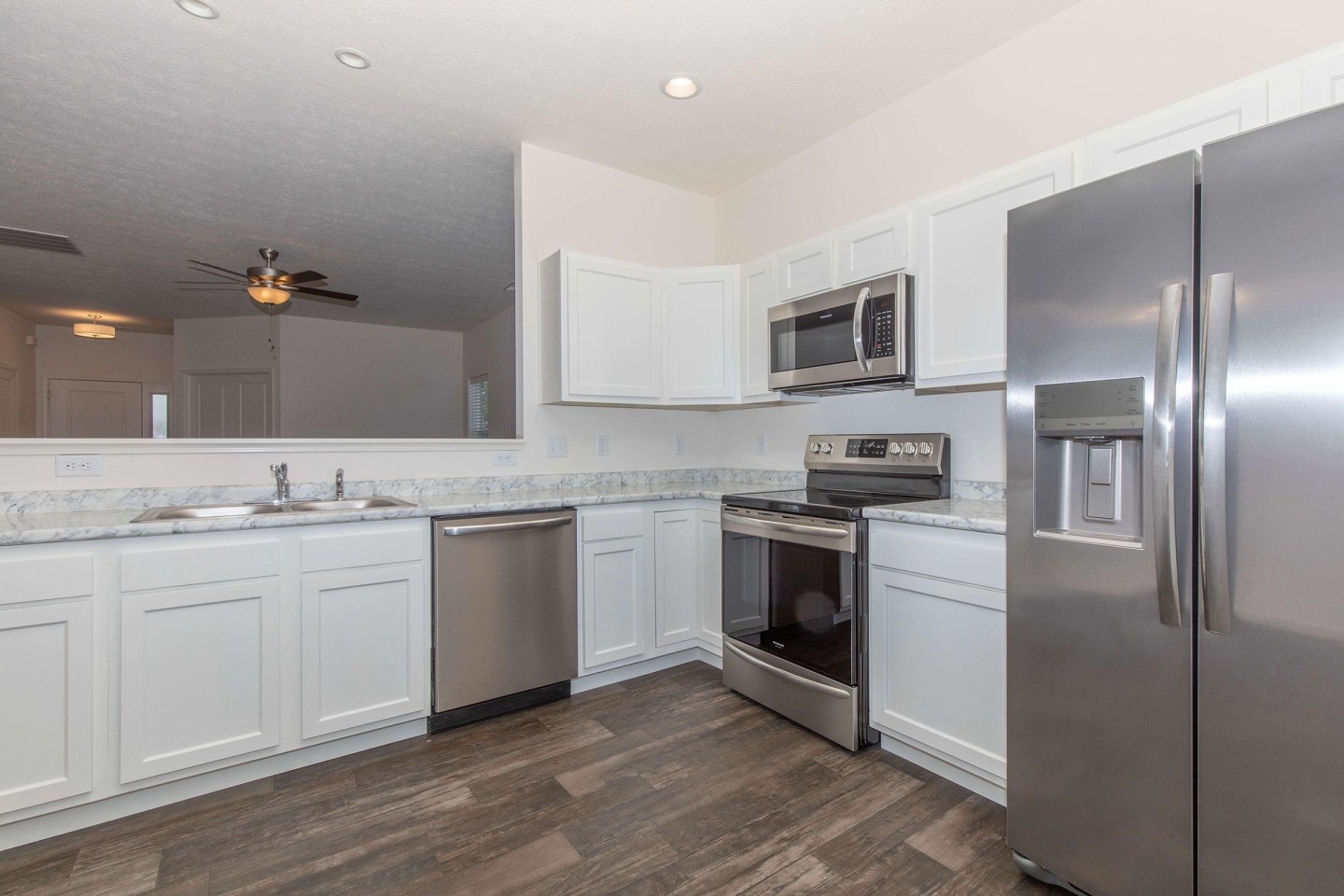 Avalon Bluffs Image 38