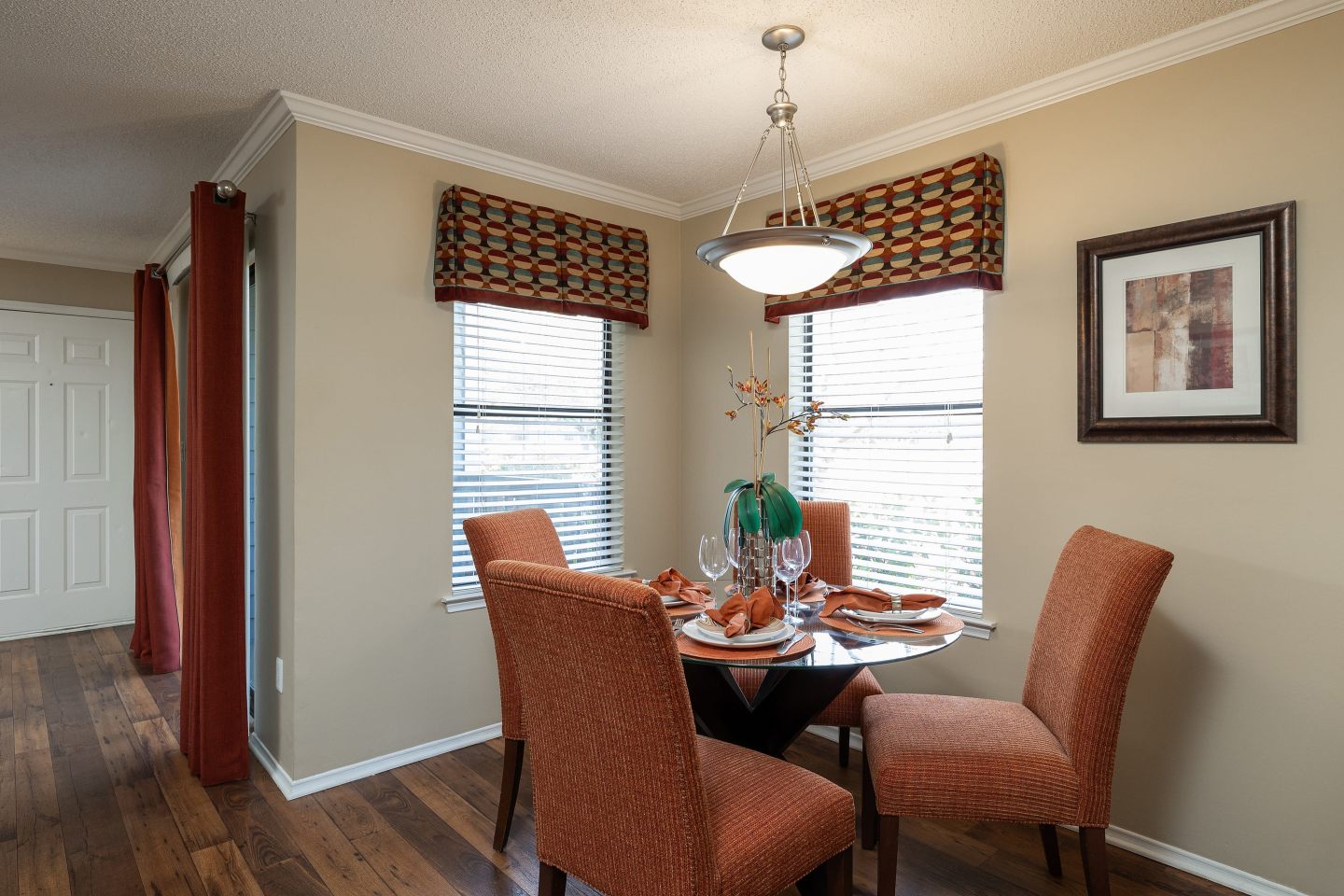 District at Hamilton Place Apartments Image 14