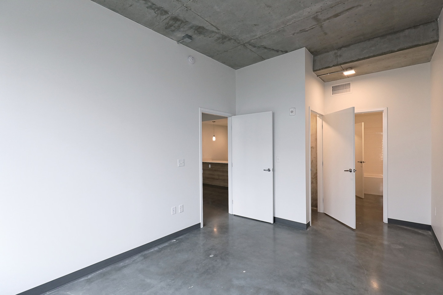 Second and Delaware Image 46