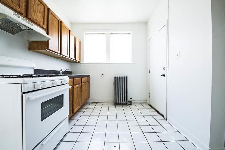1616-22 W 80th Image 5