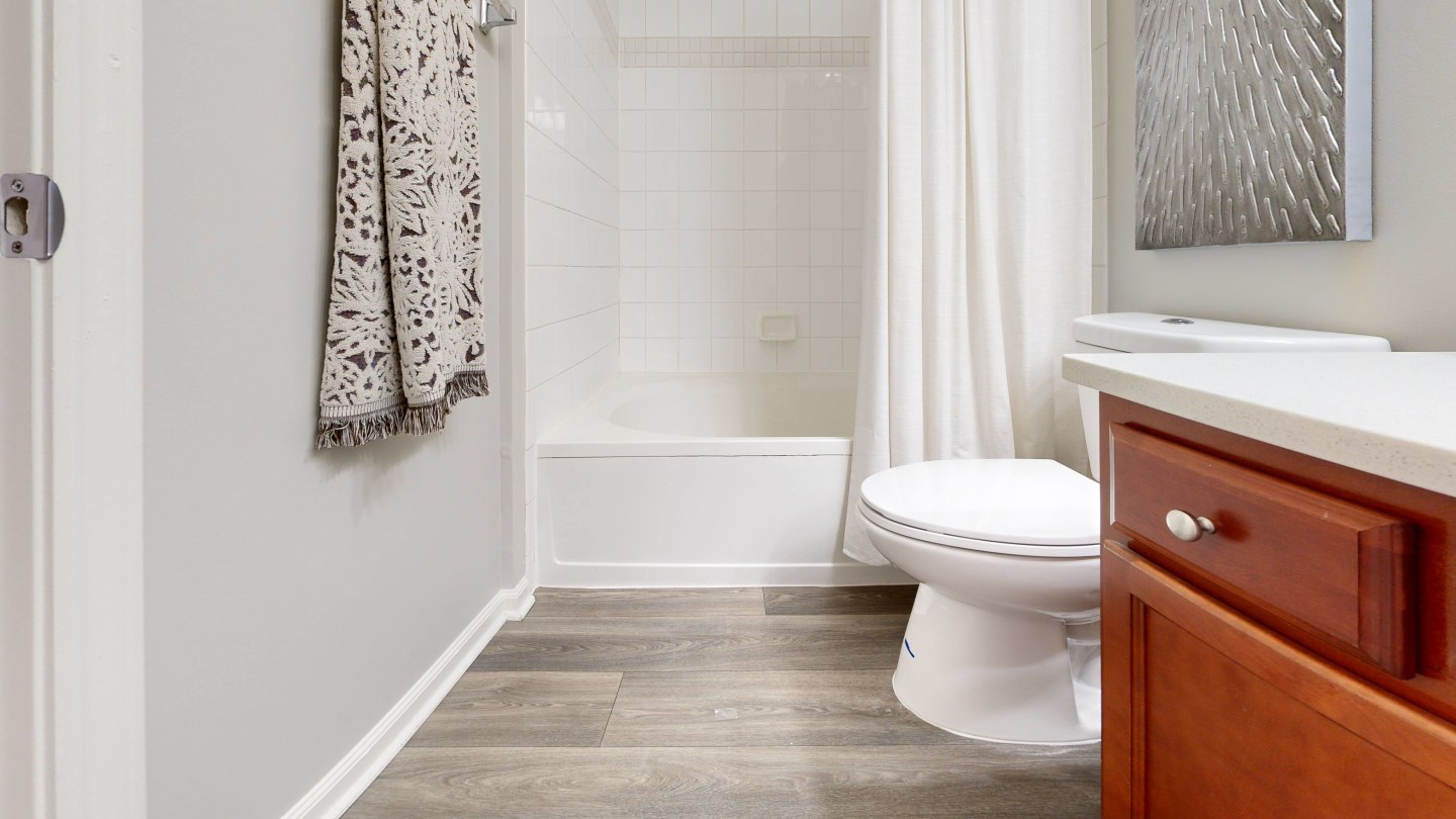 Dwell At Naperville Image 26
