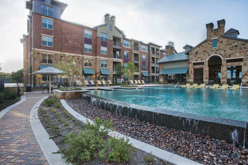 Lakeside Lofts Image 6