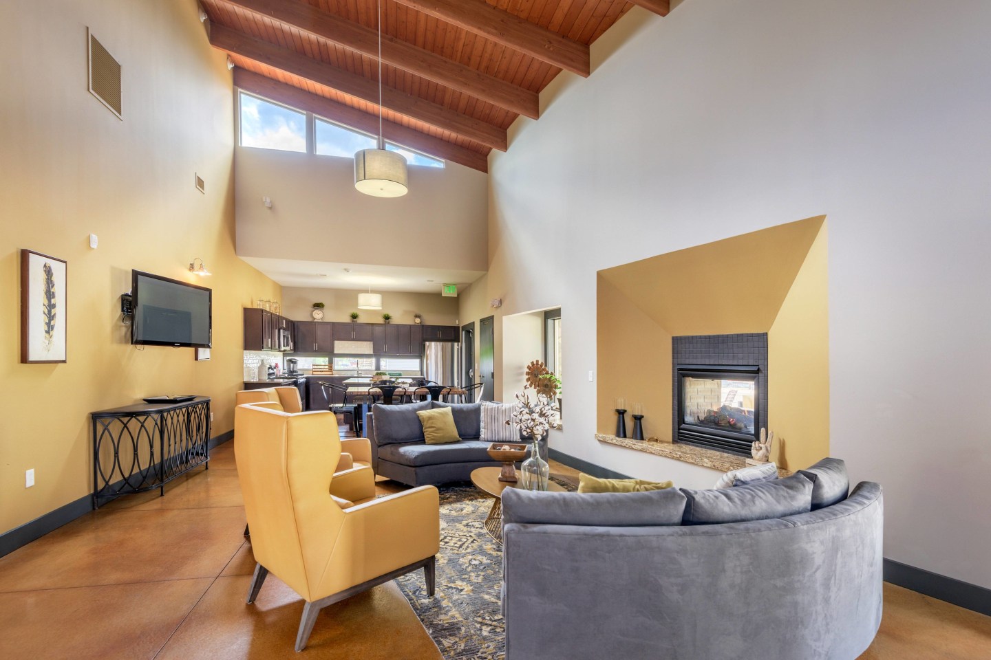 Bella Terra at City Center Apartments Image 15