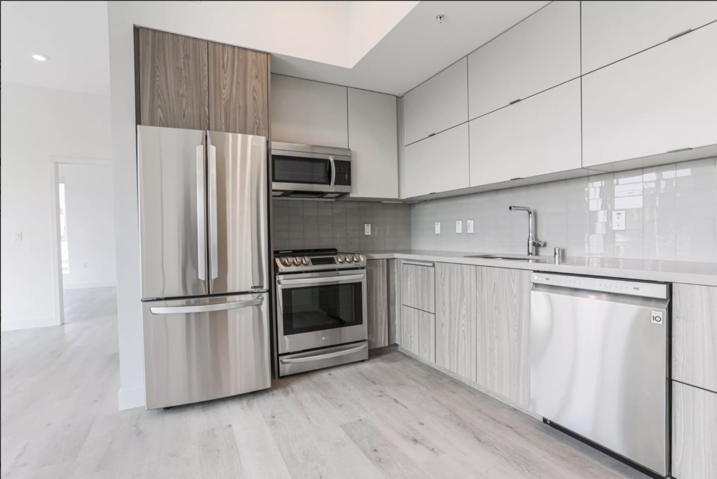 The Kenmore Image 6