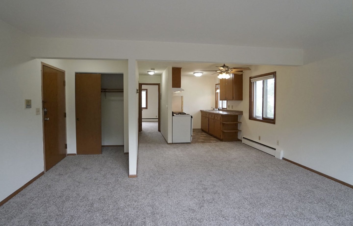 Richfield Square Apartments Image 21