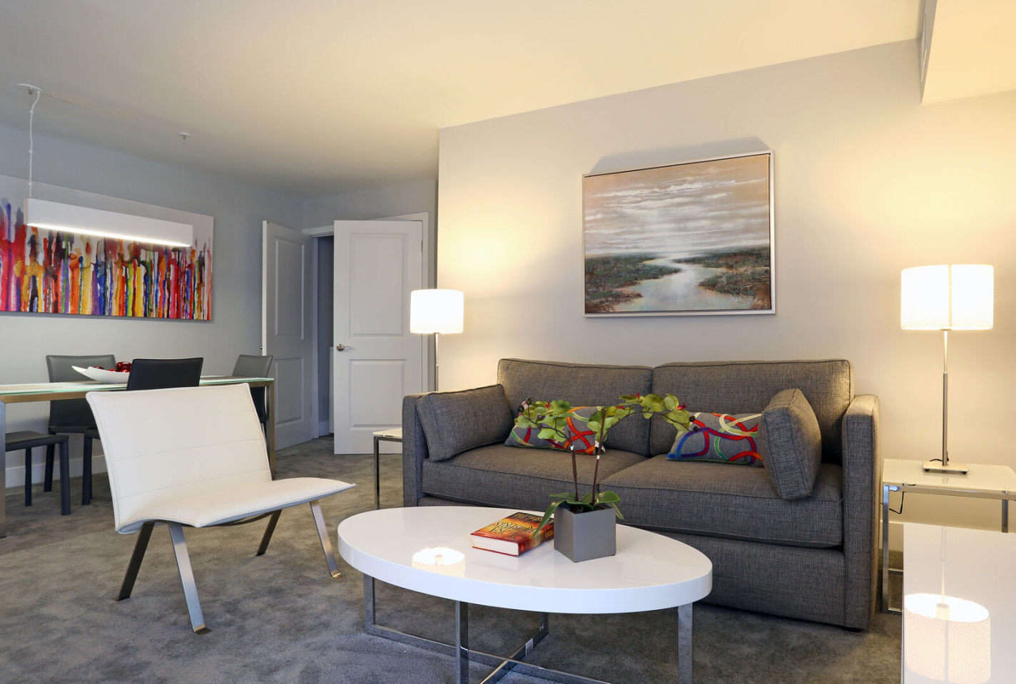 Hillside Apartments Image 6