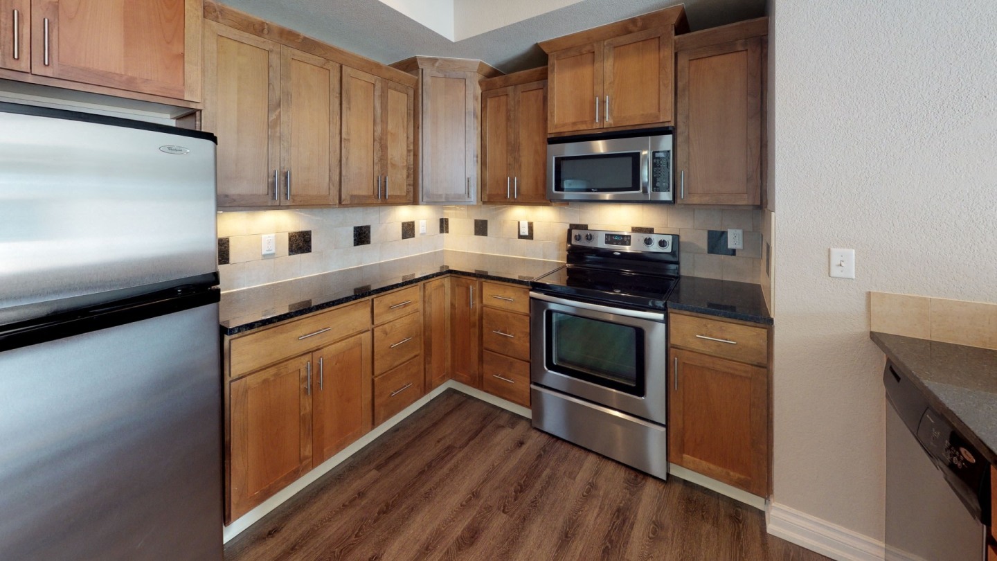1284 Downing Image 17