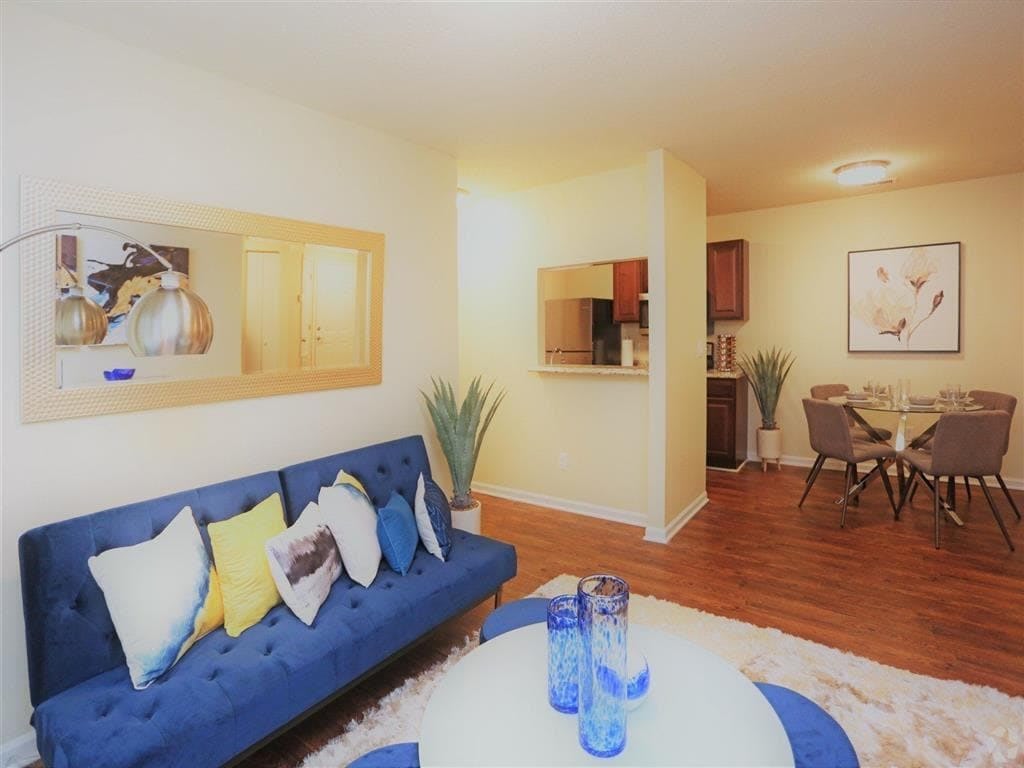 Sedgefield Square Image 9
