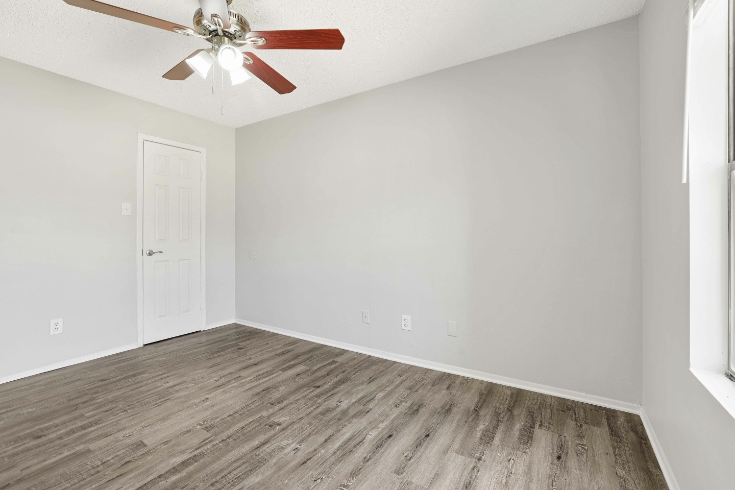 Marine Creek Apartments Image 7