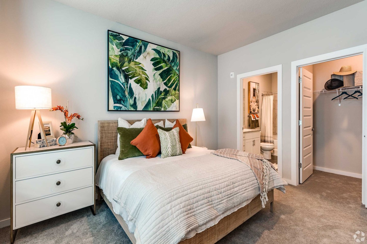Shoreview Waterfront Apartments Image 13
