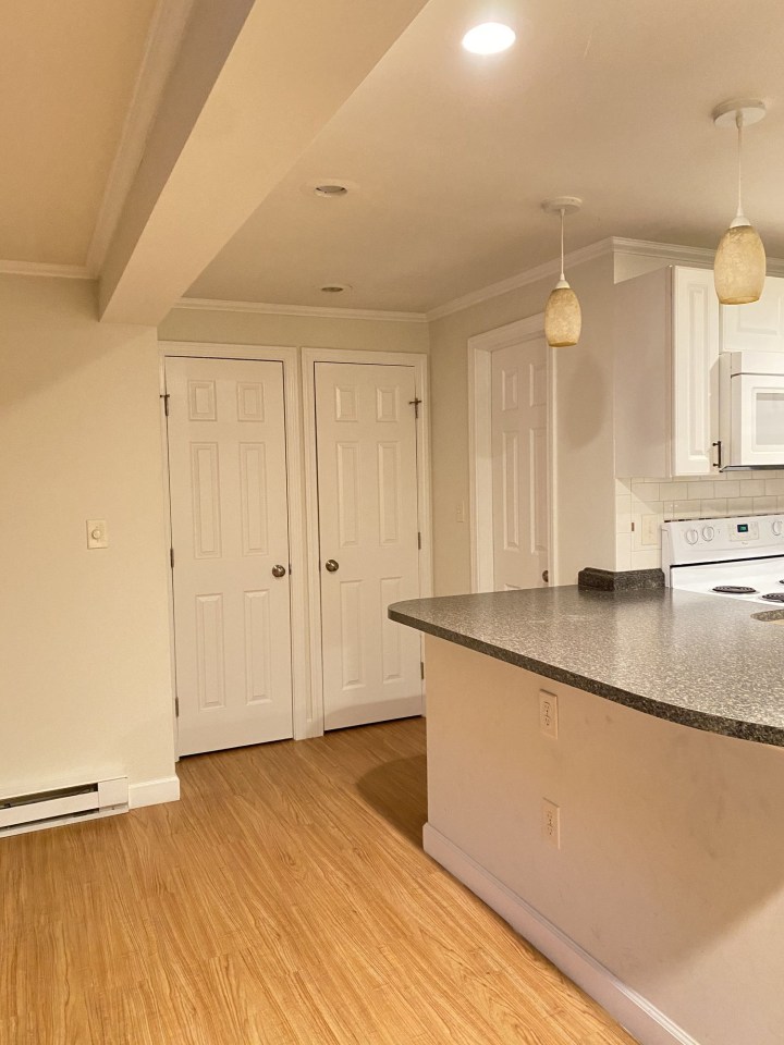 Gaslight Apartments Image 7