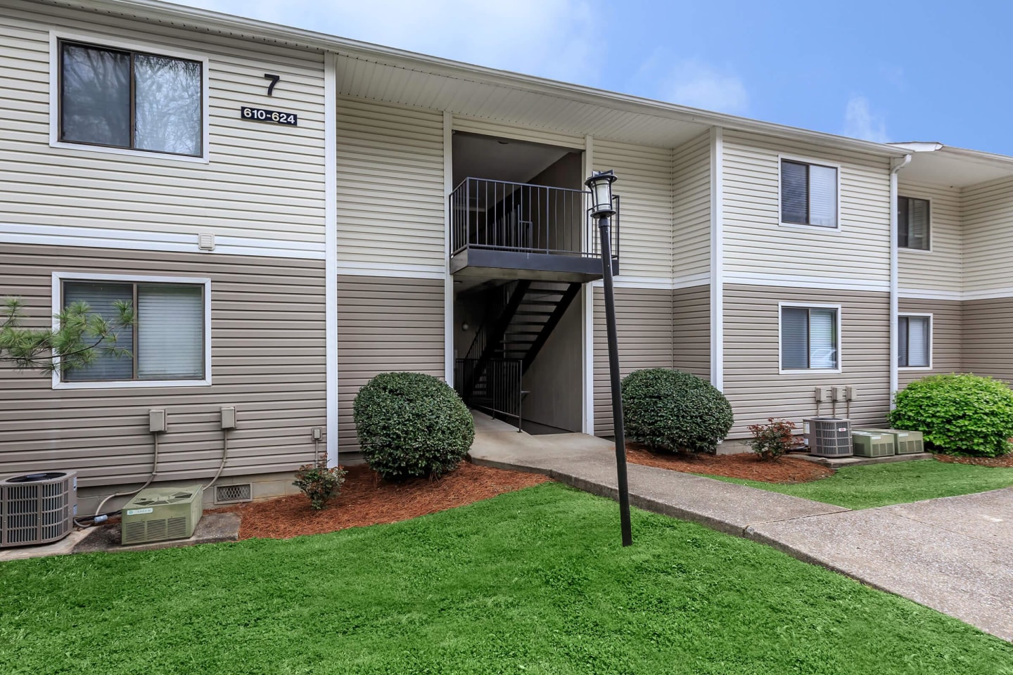 Hickory View Image 1