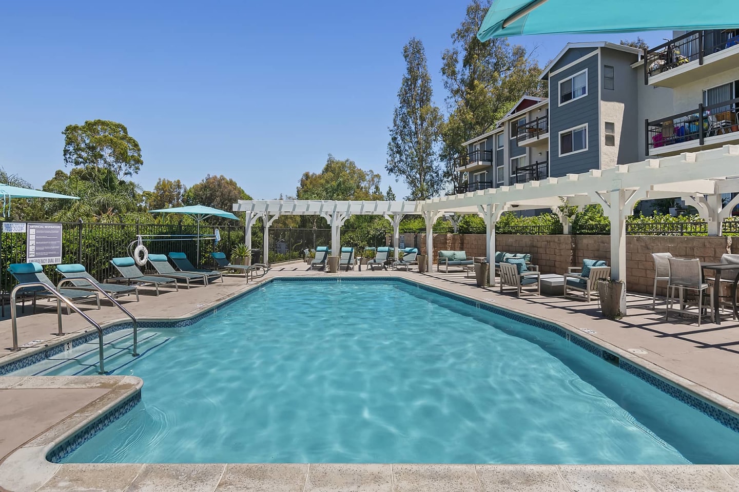 The Avenue at Carlsbad Image 1