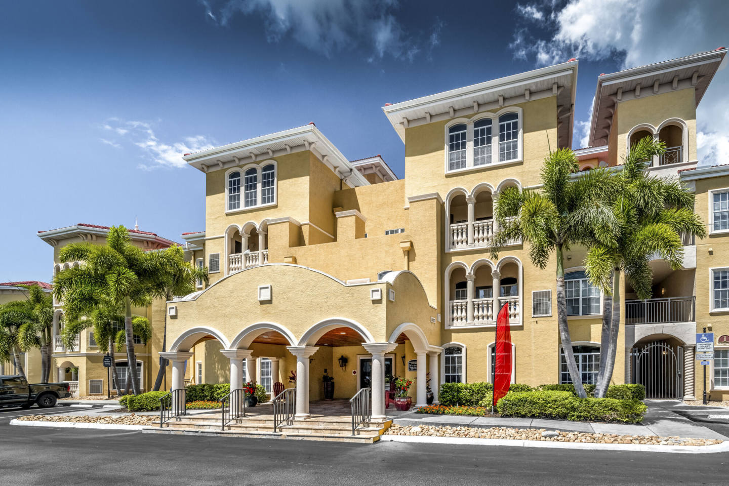Casa Bella on Westshore Image 2