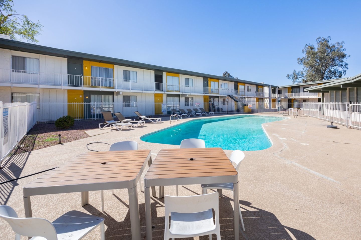Park West Apartments Image 32