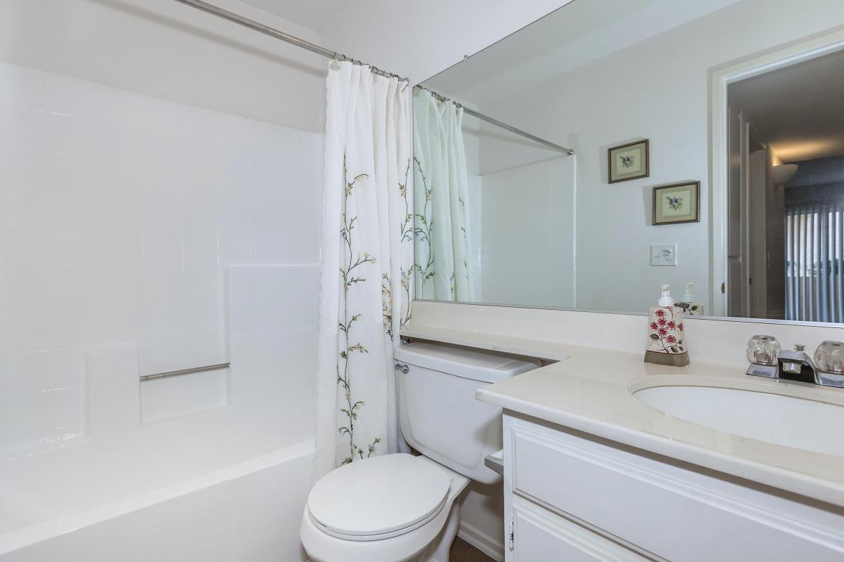 Riverpark apartment homes Image 30