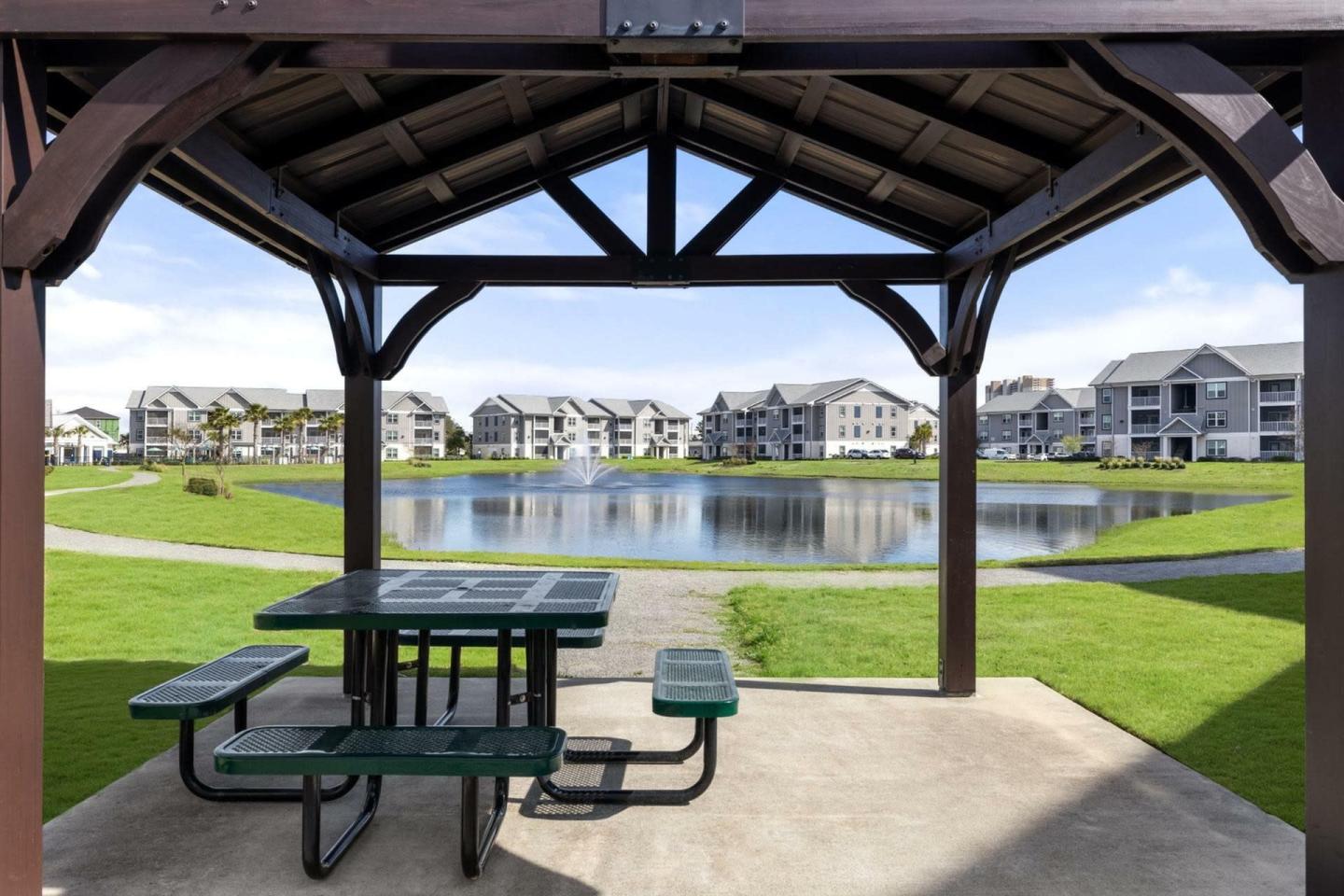 Parkside at the Beach Image 25