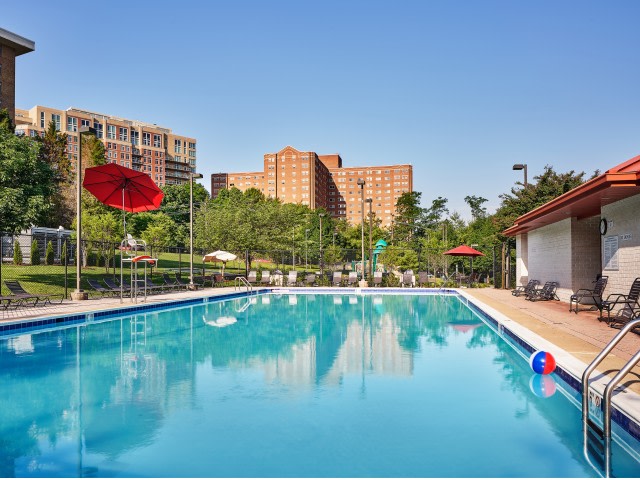 Wildwood Towers Image 13