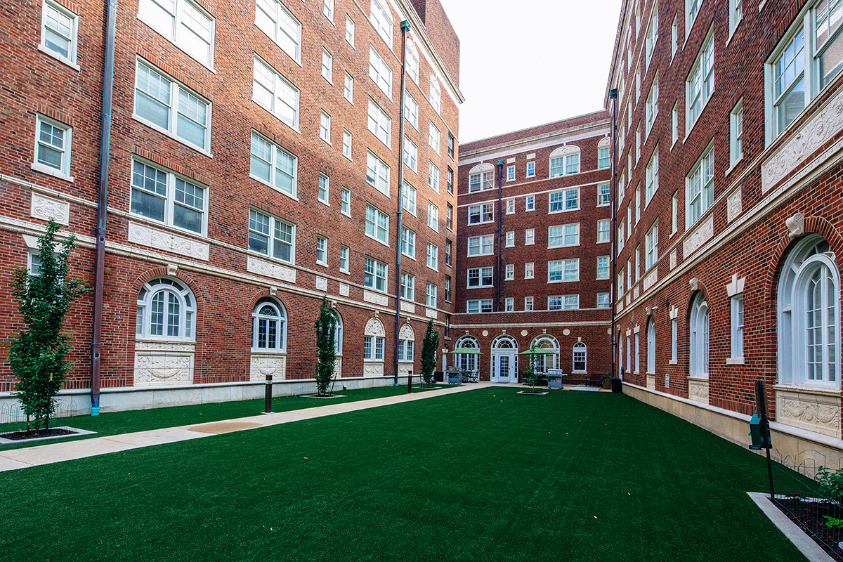 Residences at Forest Park Image 2
