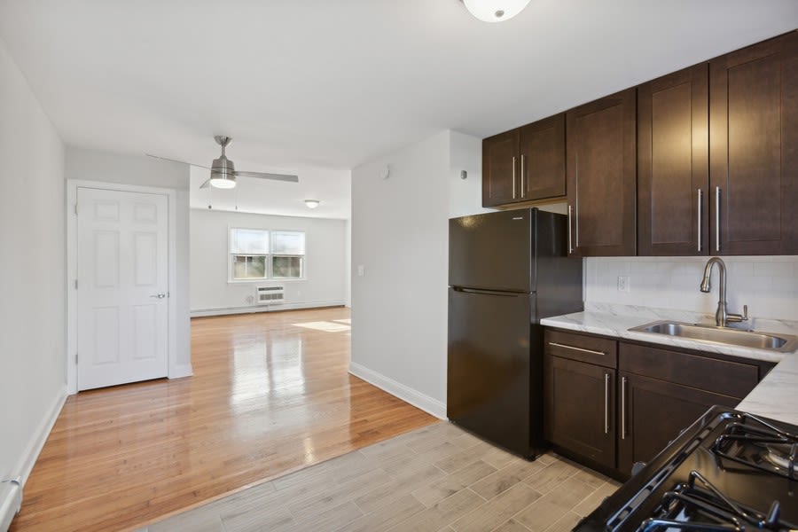 Sherwood Court Image 2