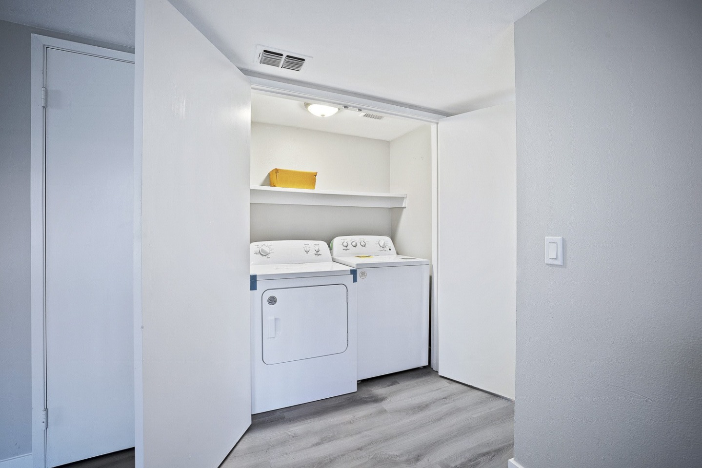 Riverwoods Apartments Image 23
