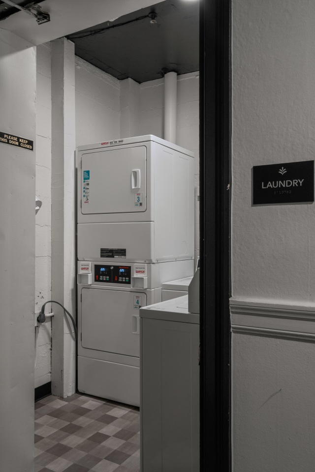 Campus Apartments Image 17