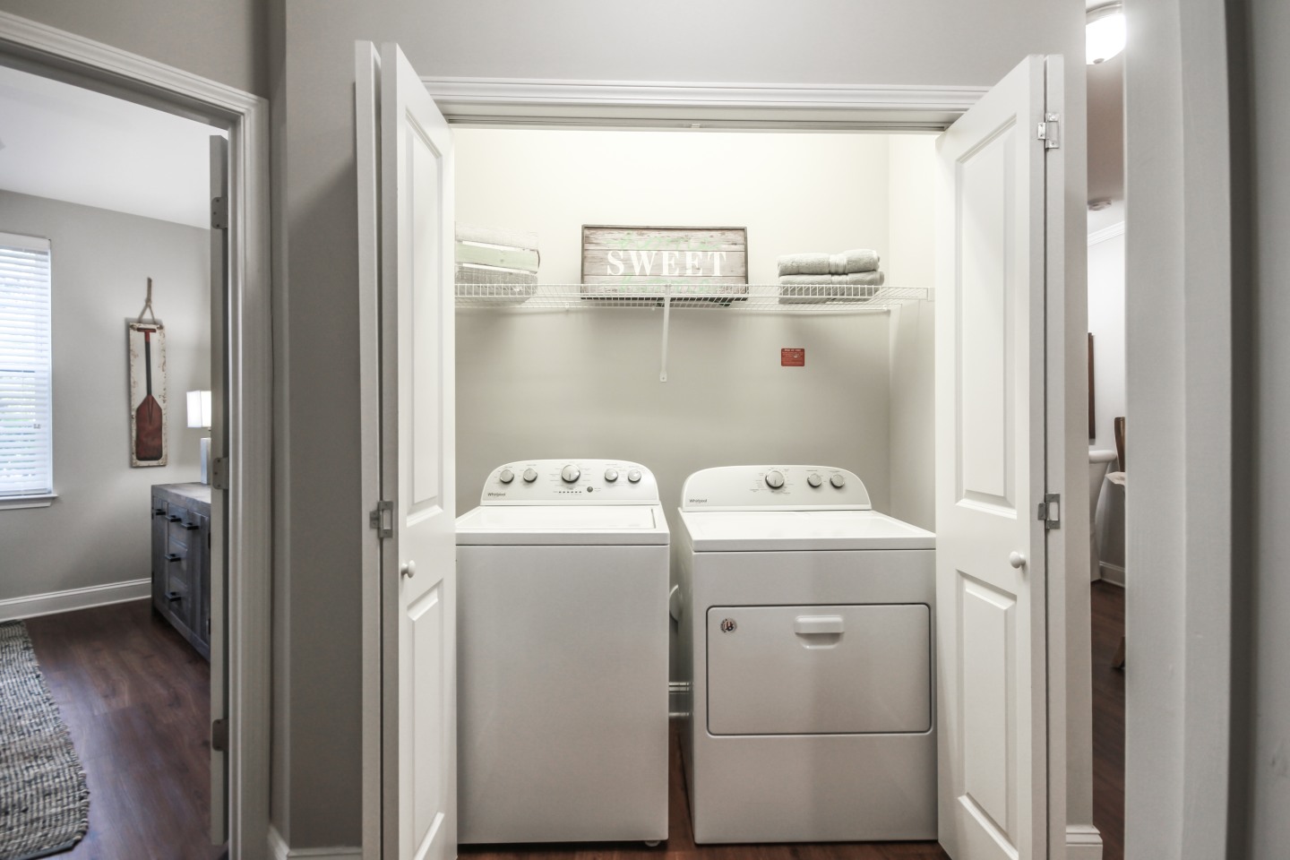 Sweetwater Waterfront Apartment Homes Image 37