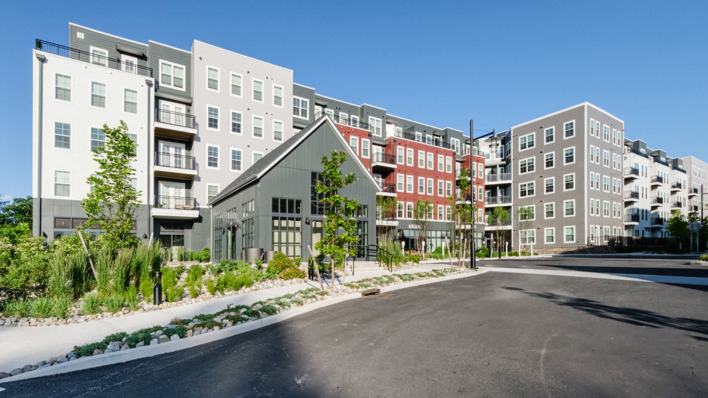 Alexan Harrison Apartments Image 32