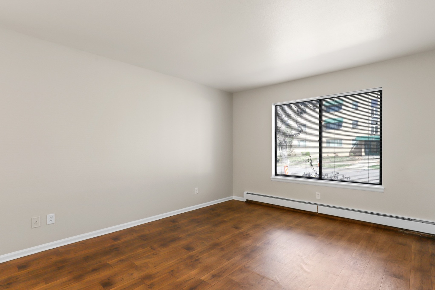 2101 Franklin Image 8