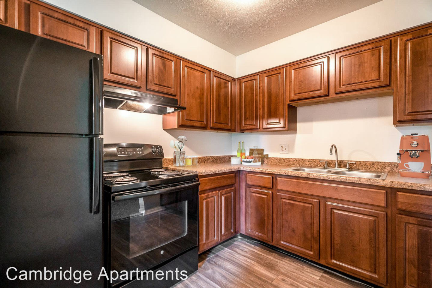 Cambridge Apartments Image 4