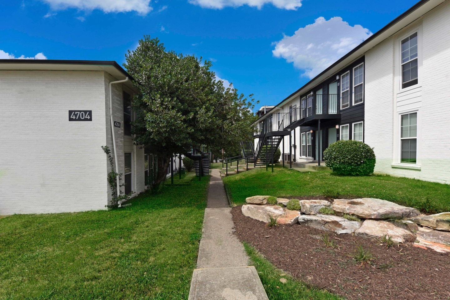 Village West Image 15
