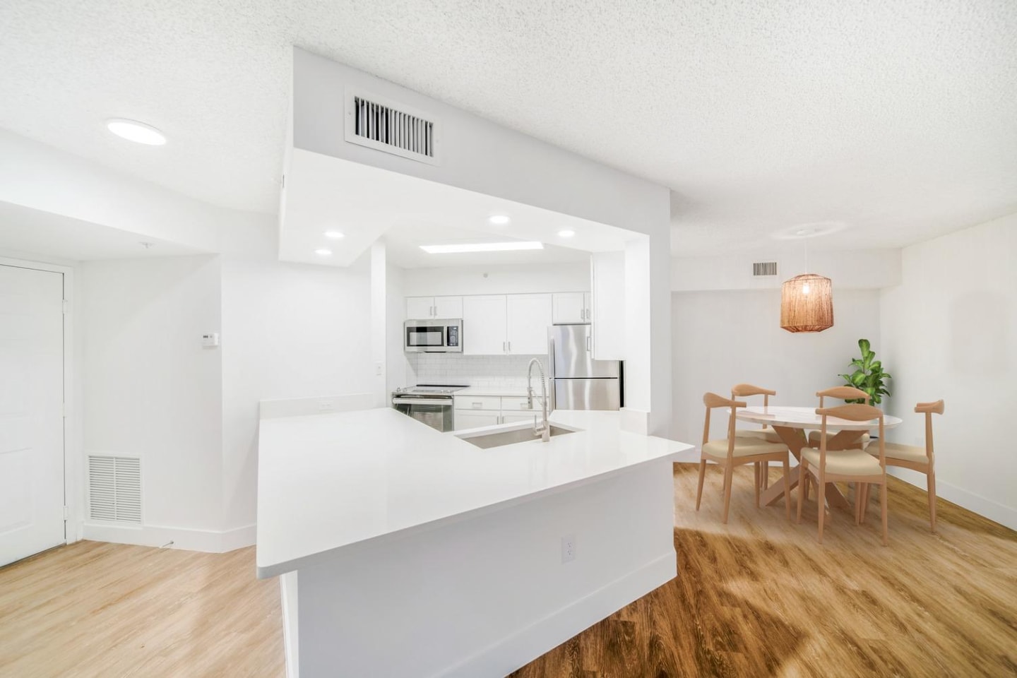 New River Cove Apartments Image 22