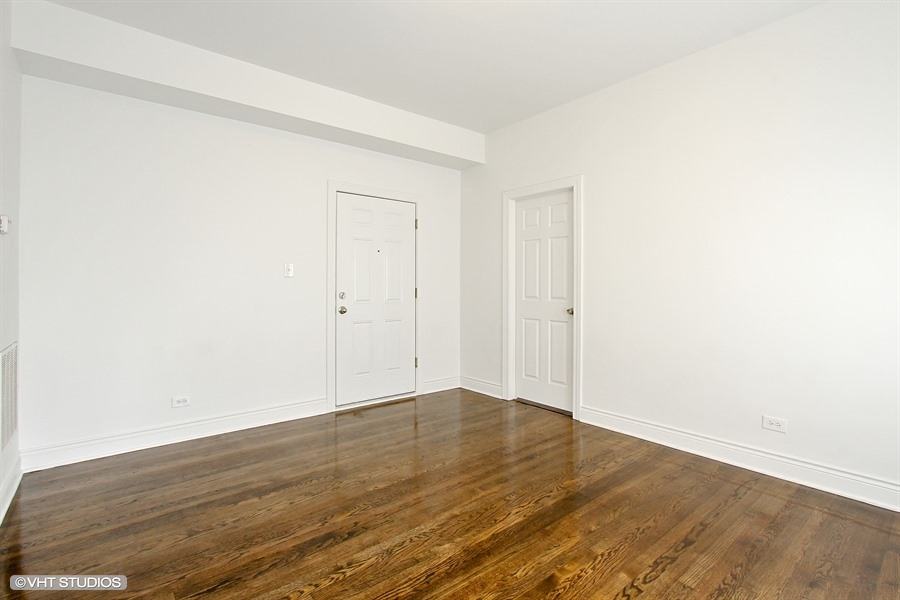 1030 E 47th St Image 23