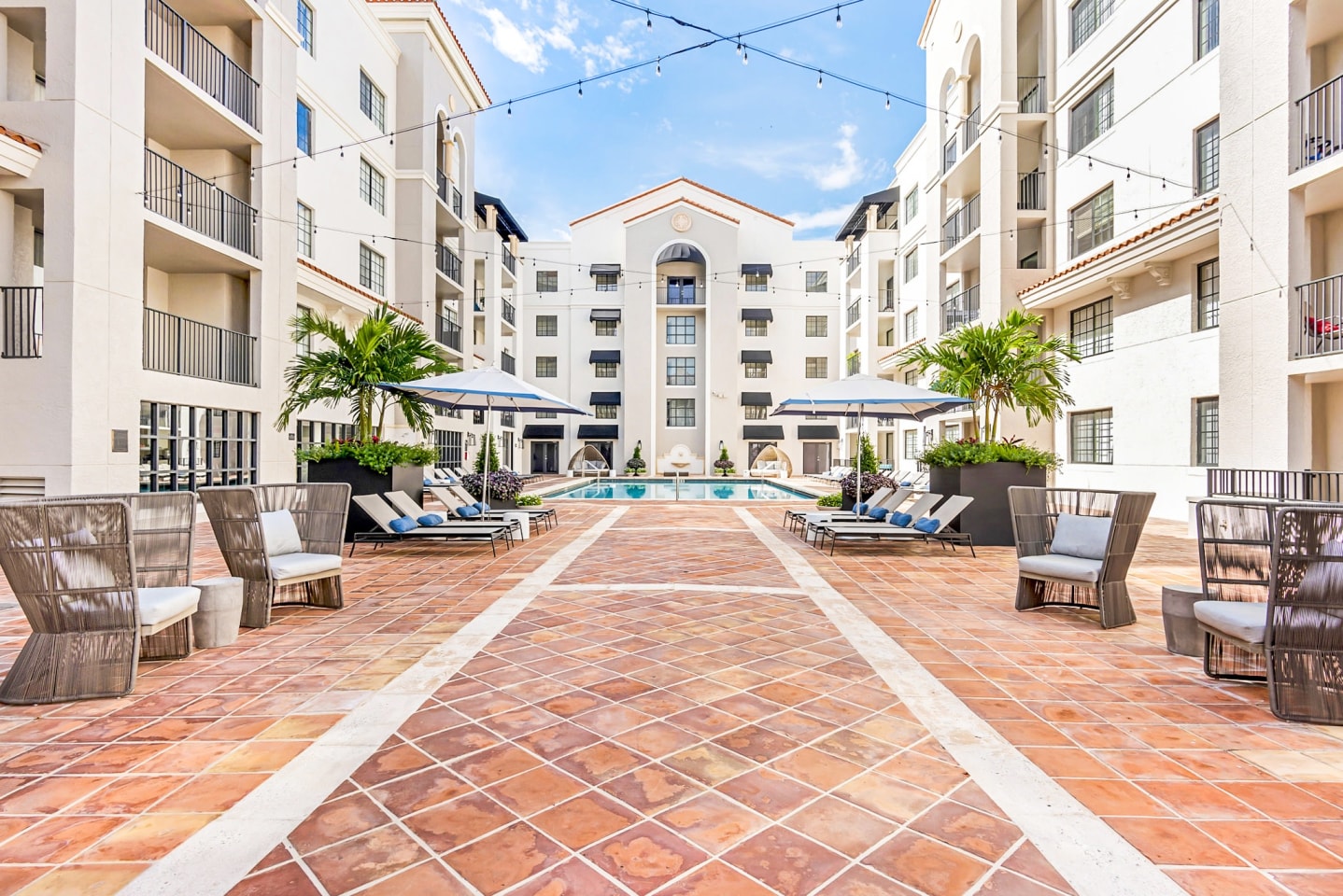 Gables Grand Plaza Apartments Image 8
