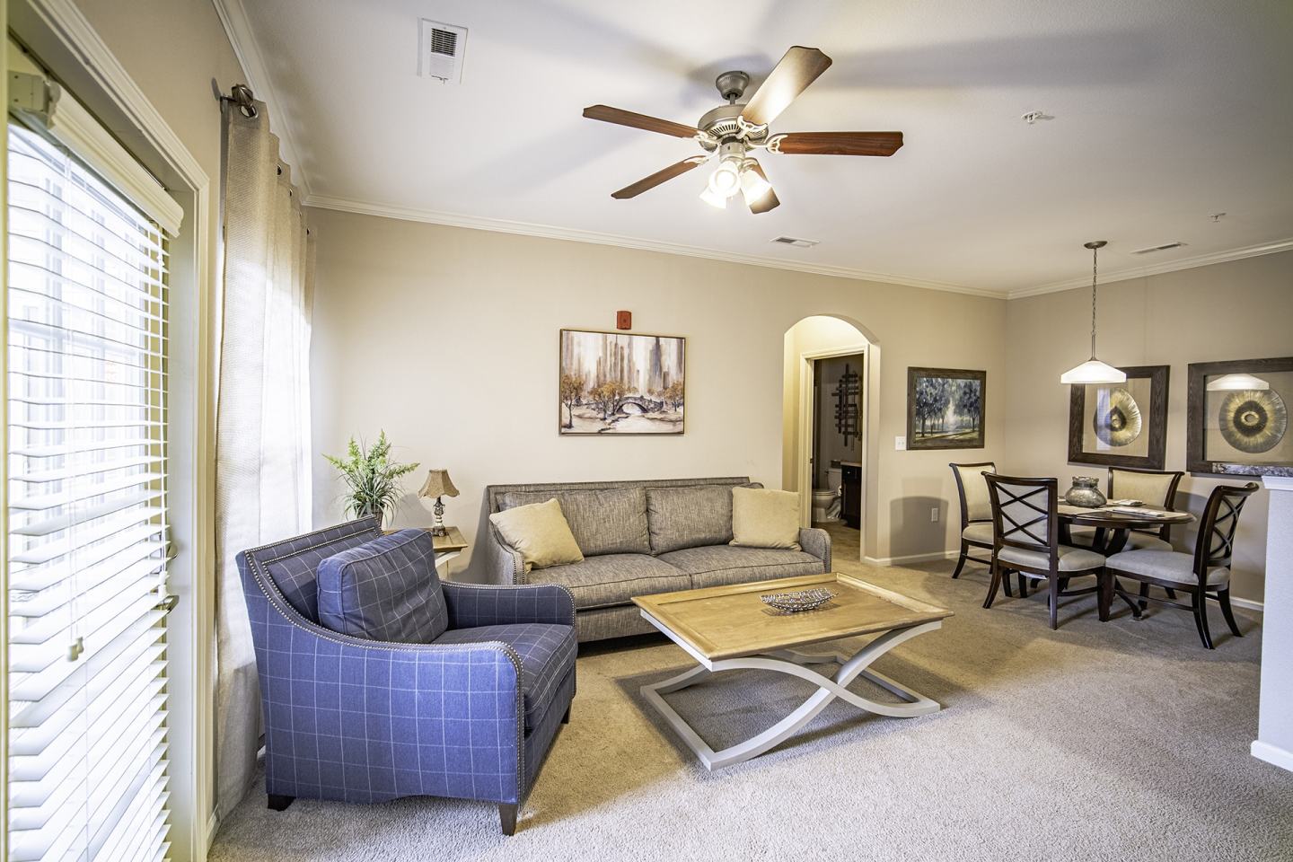 Vintage Creekwood Park Apartments Image 12