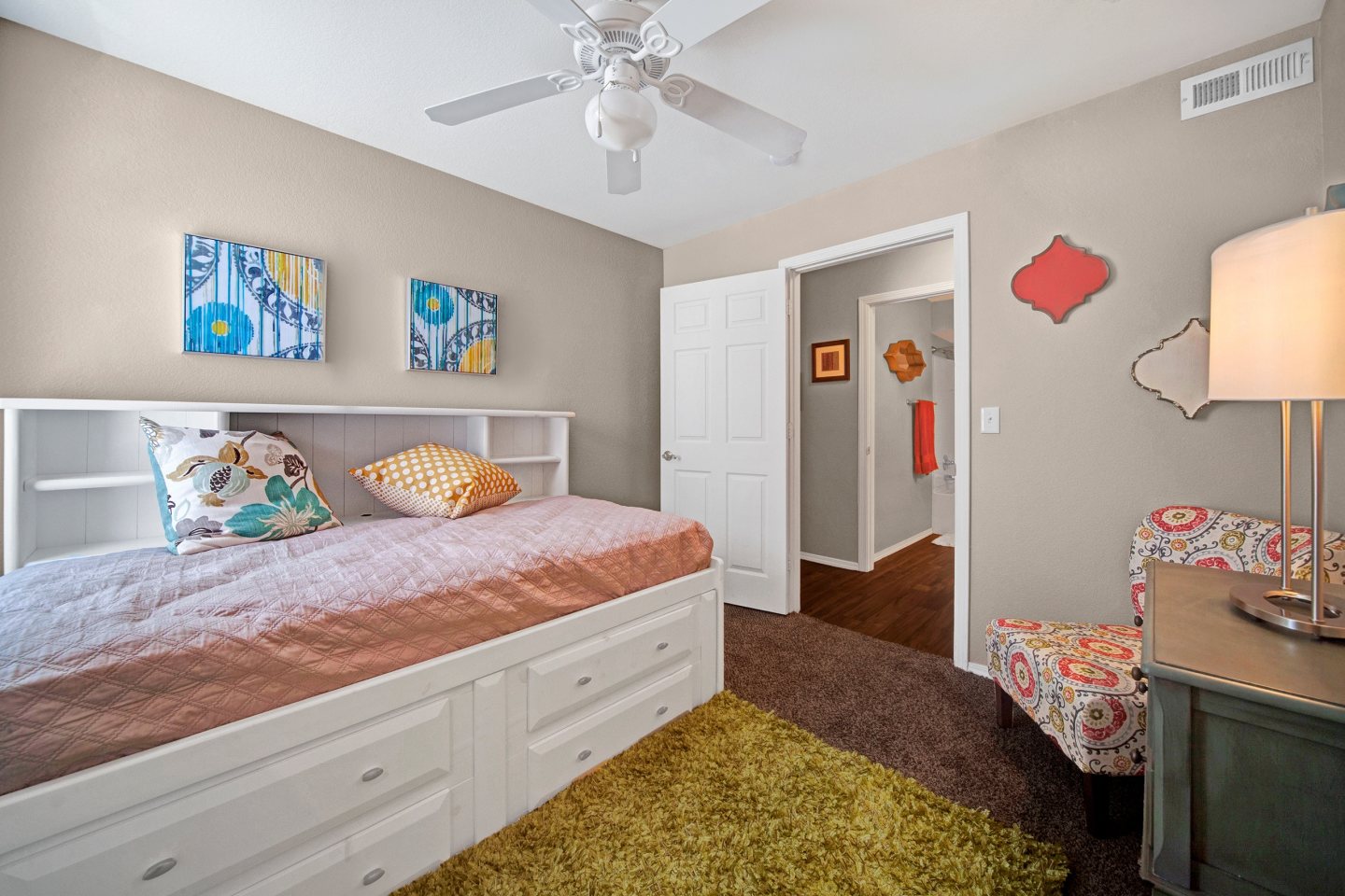 Summit Point Apartments Image 6