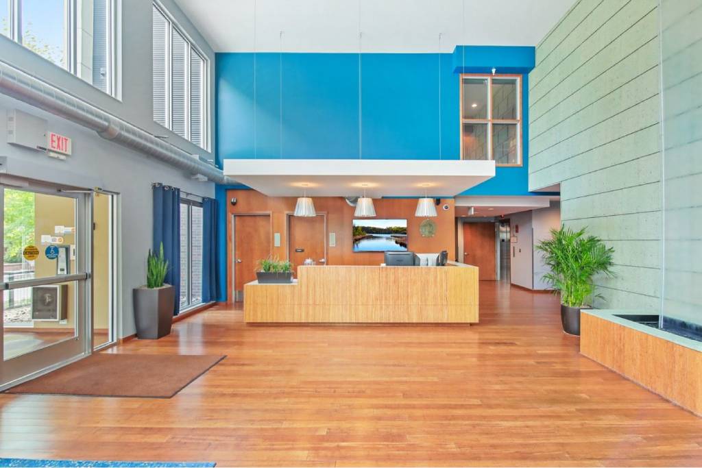 Blue and Lime Image 70
