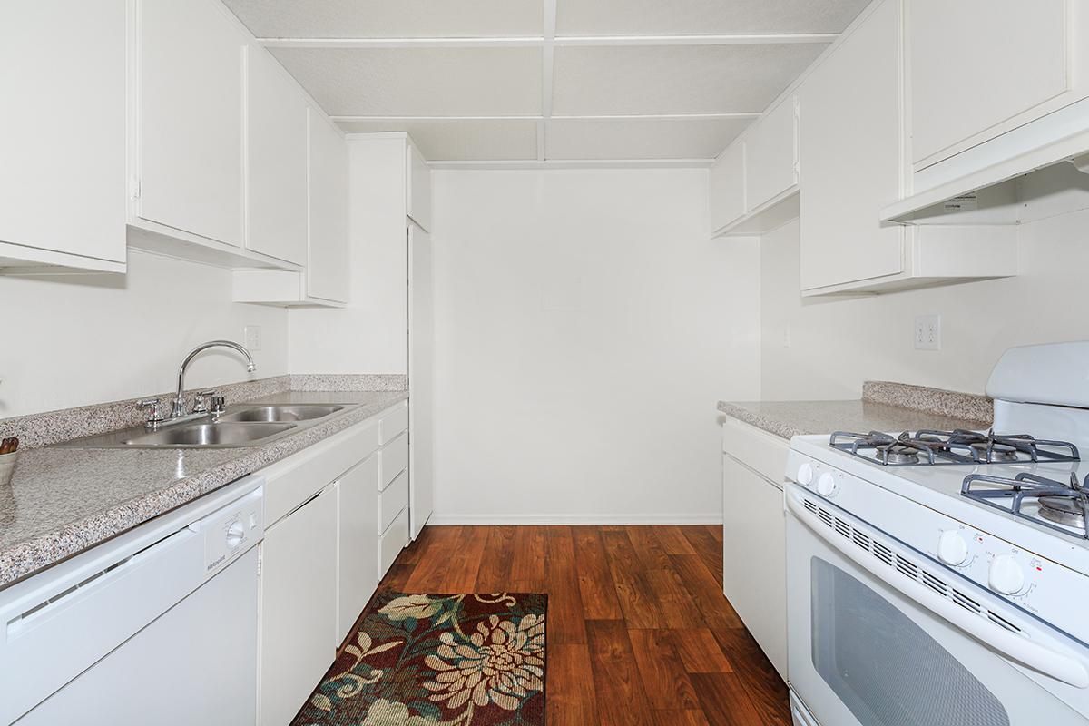 Belinda Apartment Homes Image 39