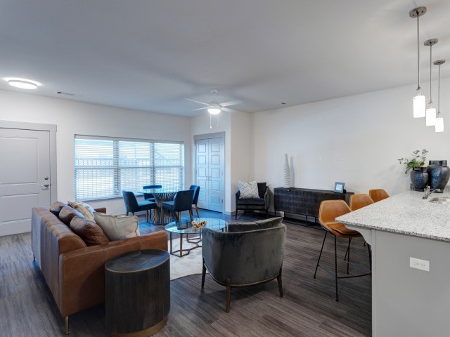 Backwater Cove Apartments Image 10