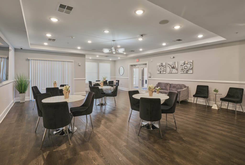 Pearl Pointe Apartments Image 38