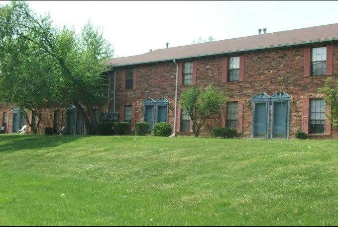 Rosewood Manor Image 22