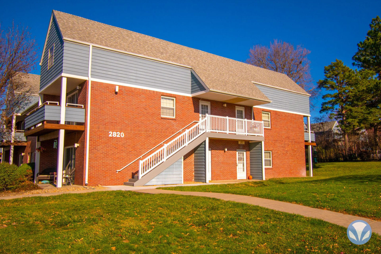 Alena Court Image 4