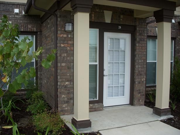 Estate Villas at Krum Image 3