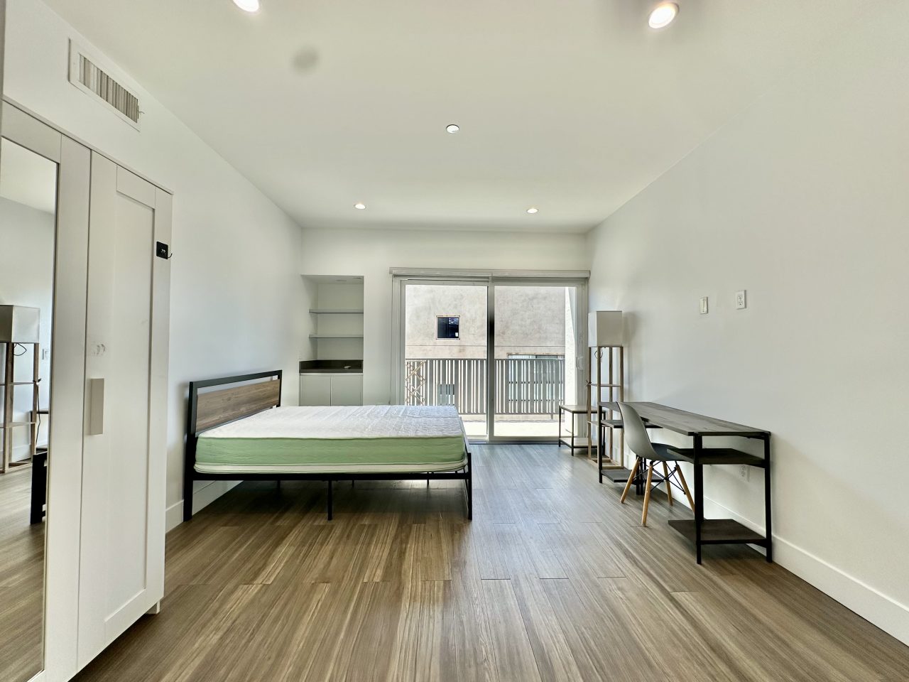 1515 Colby Ave - Co-Living Image 25