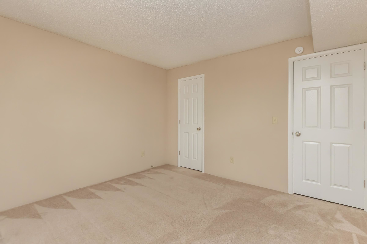Lake Brandt Apartments Image 8