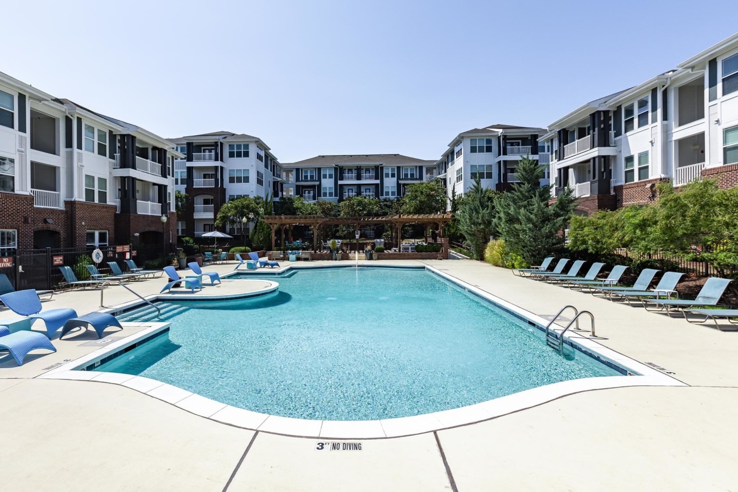Creekstone at RTP Apartments Image 11