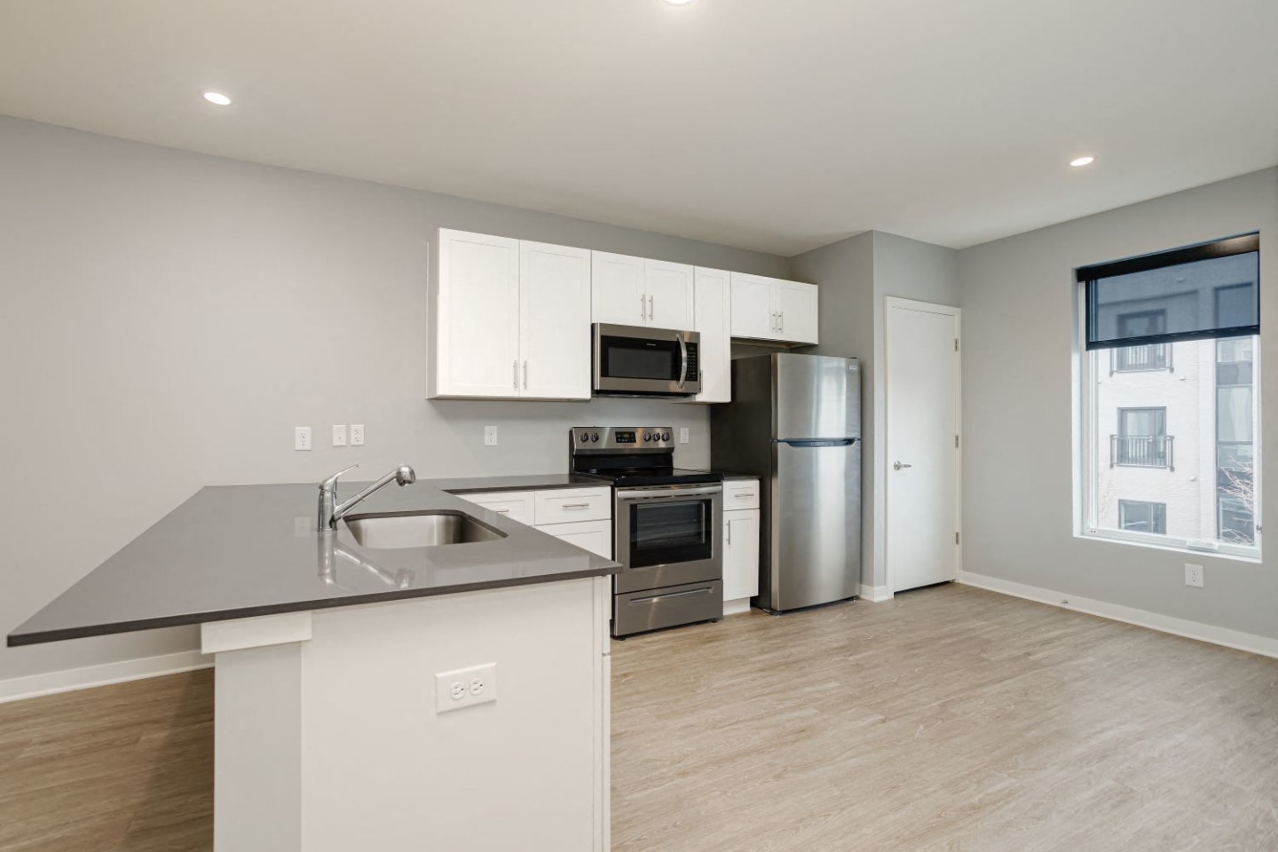 Fifty Forty Flats Image 18
