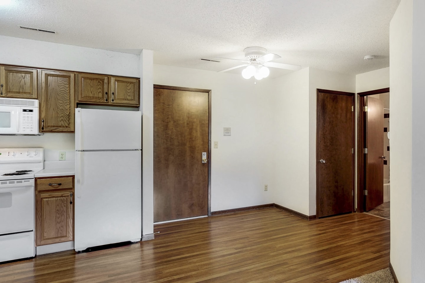 Robin Hill Image 35