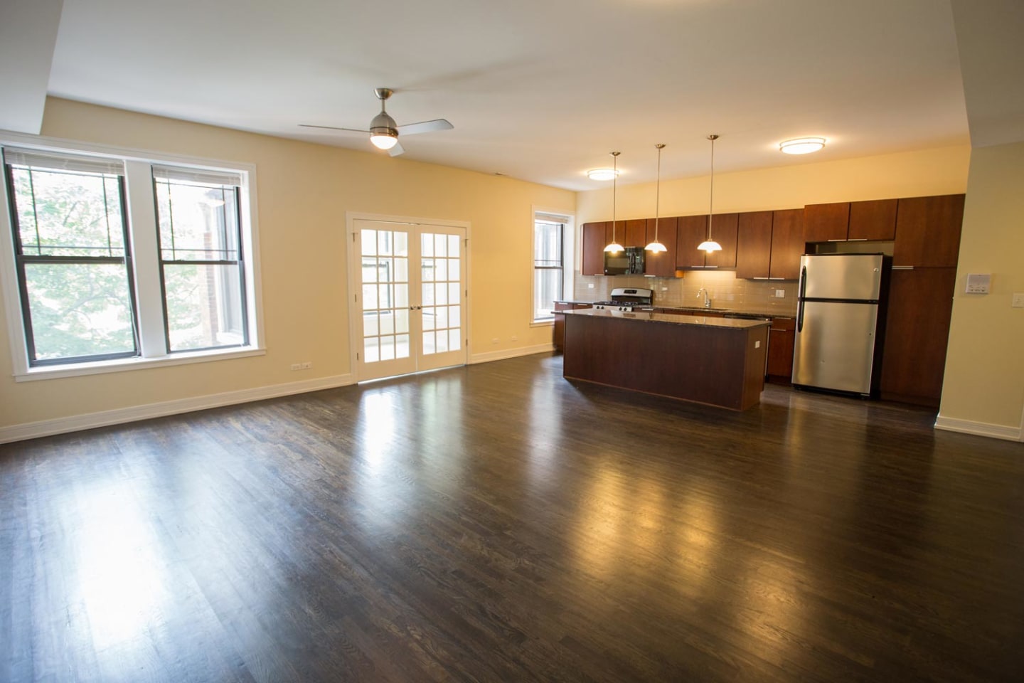 5118  S. Greenwood Image 13