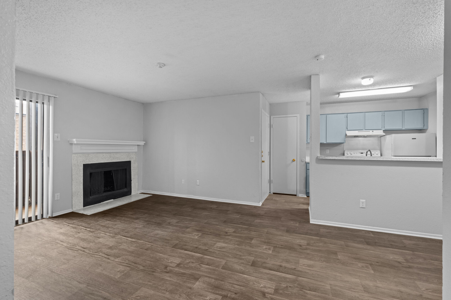 Pine Oaks Image 19